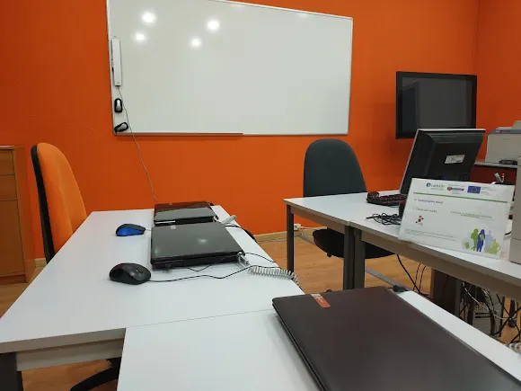 Centro De Estudios Álava S L