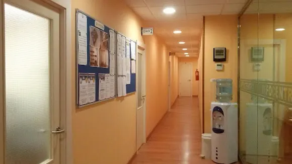 INFOCENTRO academia de Informática y Oposiciones - Academia de informática en Almería