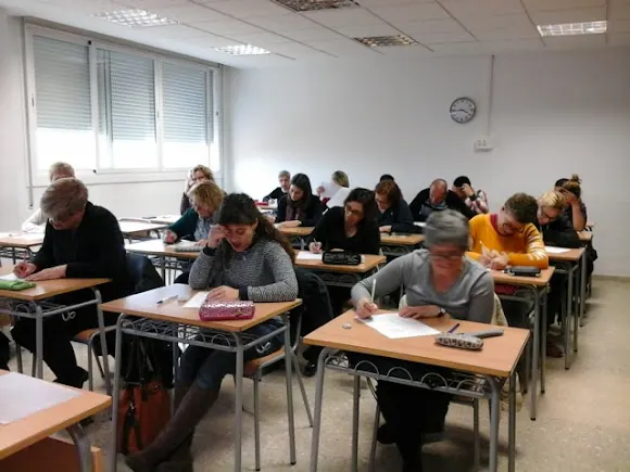 Centro Público de Educación de Personas Adultas Badía del Valles - Badia del Valles