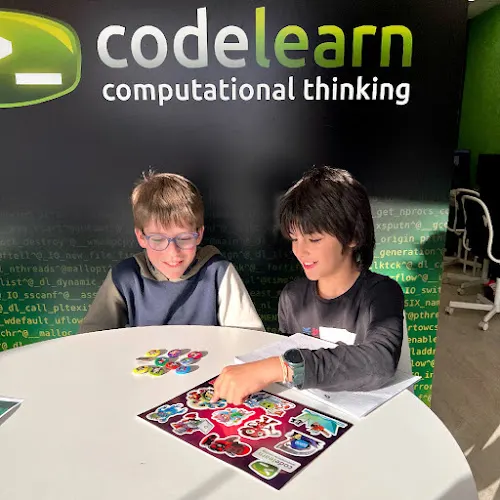 Codelearn Rubi. Escola de Programació, Robòtica i Pensament Computacional