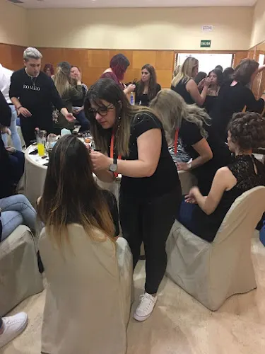 Academia de peluqueria y barberia Método Carei - Tomelloso