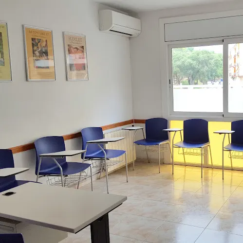 The English House, escola d'idiomes a Blanes