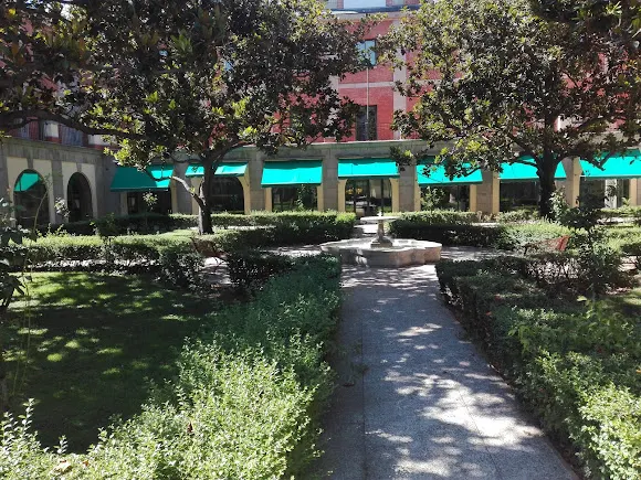 Escuela Julián Besteiro