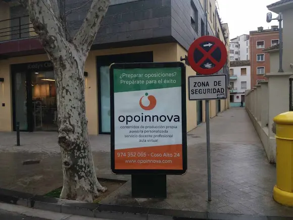 Academia Oposiciones Huesca - Opoinnova - Huesca