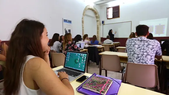 Centro de Educación Superior Felipe Moreno - Nebrija - Escuela de Turismo de Baleares - Palma