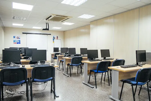 Escuela Superior de Formación (ESF Group) - Escuela de telecomunicaciones en Madrid