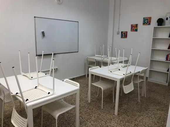Academia Centro de Estudios Actual - Málaga