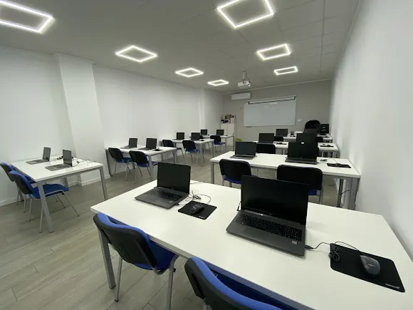 CTFORM - Centro Técnico de Formación (Academia de educación) - Cehegin