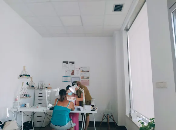 Sin filtros nails | Formación y estética de uñas en Murcia - Santomera