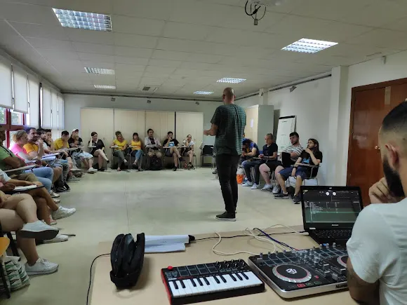 Escuela Pública de Animación y Educación en el Tiempo Libre Infantil y Juvenil