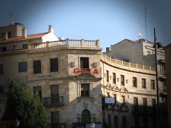 Academia Guía
