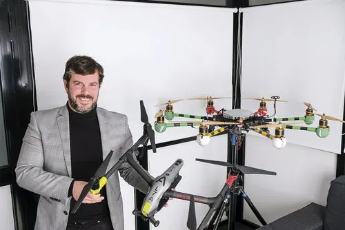UMILES University | Centro de formación de pilotos de drones