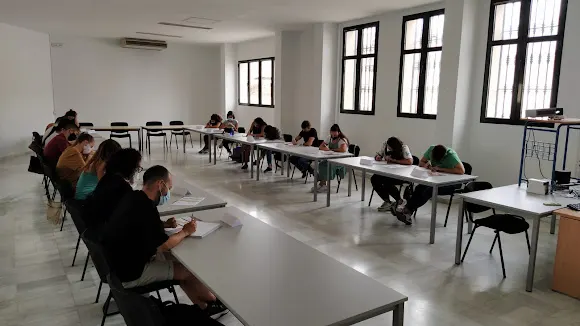 Dinfor Formación y Eventos - Centro de formación en Sevilla