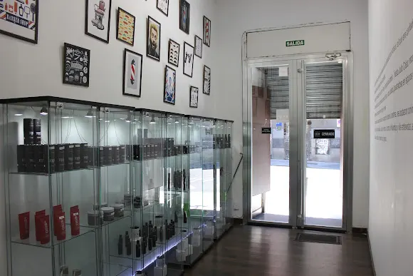 Academia y Peluquería Para Ellos - Madrid